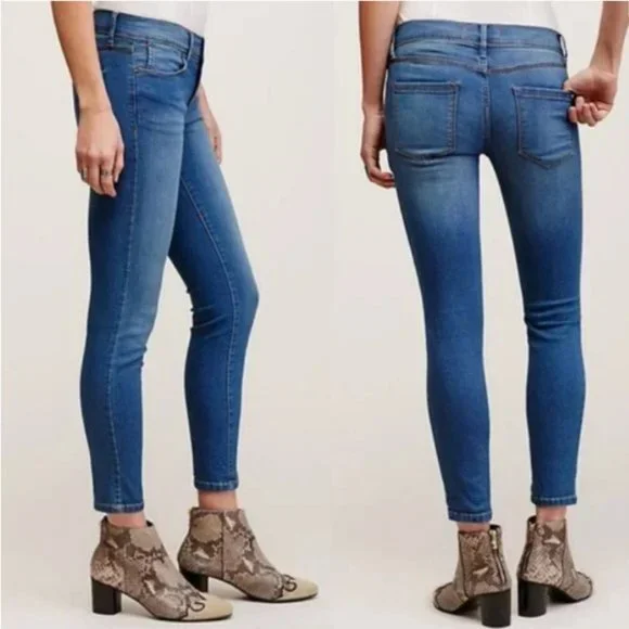Free People Roller Crop Medium Wash Jeans - Picture 2 of 8